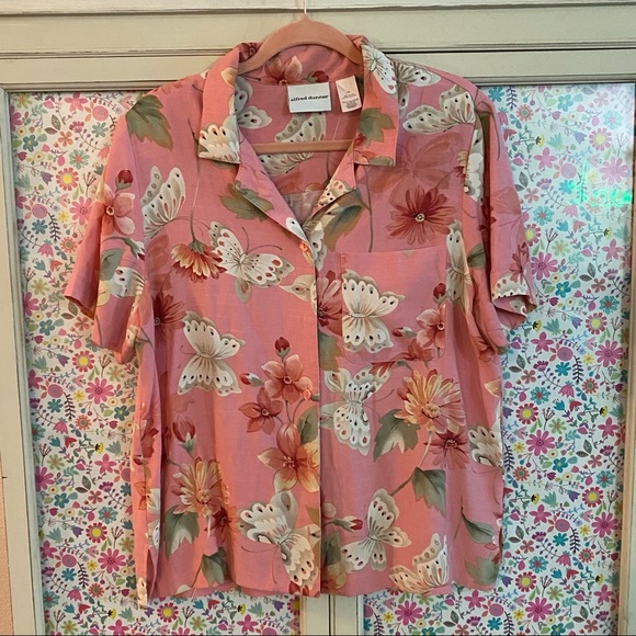 Vintage Tops - Vintage Button Up Shirt